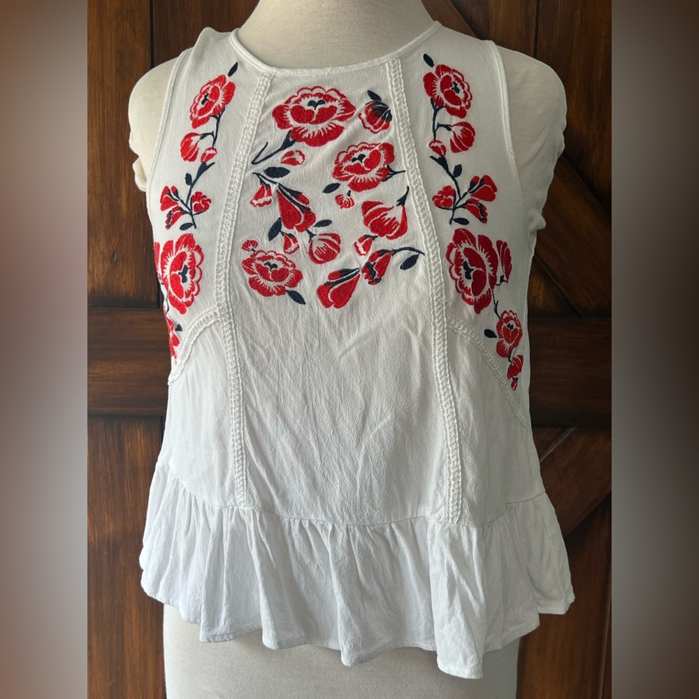 Altar’d State White Bohemian Embroidered Floral Halter Blouse Top Womens M